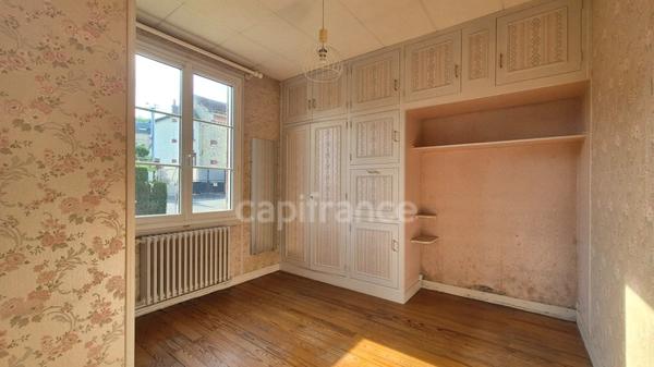 Maison individuelle à vendre 3 pièces ETAMPES (91) – Quartier Saint-Pierre – Terrain clos de 591 m² – Garage – Fort potentiel