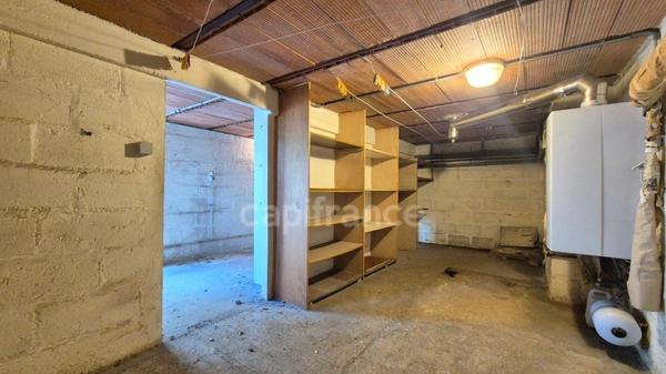 Maison individuelle à vendre 3 pièces ETAMPES (91) – Quartier Saint-Pierre – Terrain clos de 591 m² – Garage – Fort potentiel