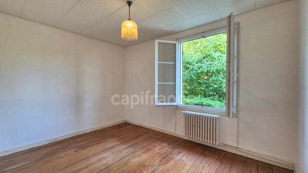 Maison individuelle à vendre 3 pièces ETAMPES (91) – Quartier Saint-Pierre – Terrain clos de 591 m² – Garage – Fort potentiel
