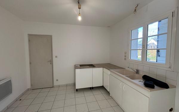 Maison à louer    5 pièces • 100 m2 Luynes