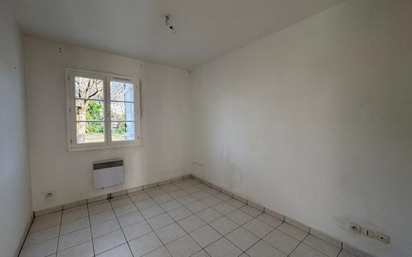 Maison à louer    5 pièces • 100 m2 Luynes