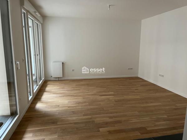 Location Appartement 2 pièces 51 m² - Courbevoie 92400