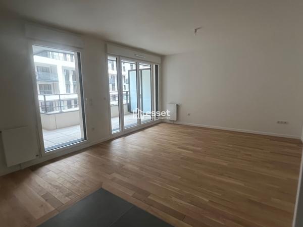 Location Appartement 2 pièces 51 m² - Courbevoie 92400