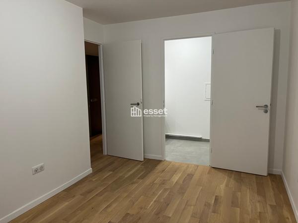 Location Appartement 2 pièces 51 m² - Courbevoie 92400