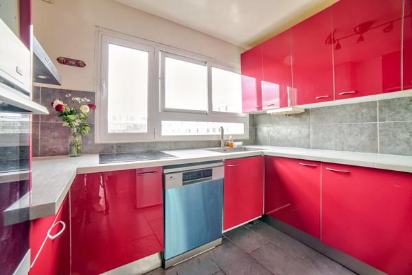 Asnières 5 pièces 93m² avec balcon et box