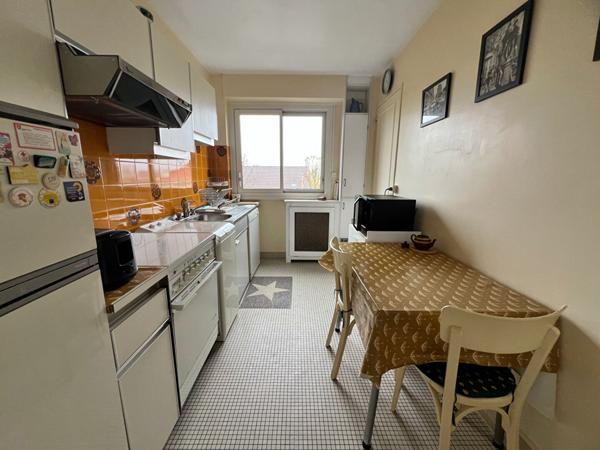 À vendre : Appartement 4 pièces à La Varenne Saint Hilaire