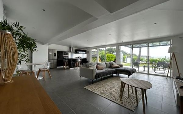 Maison à louer    4 pièces •  Le Gosier