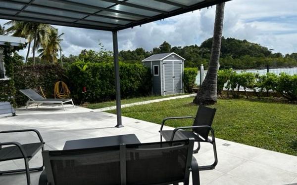 Maison à louer    4 pièces •  Le Gosier