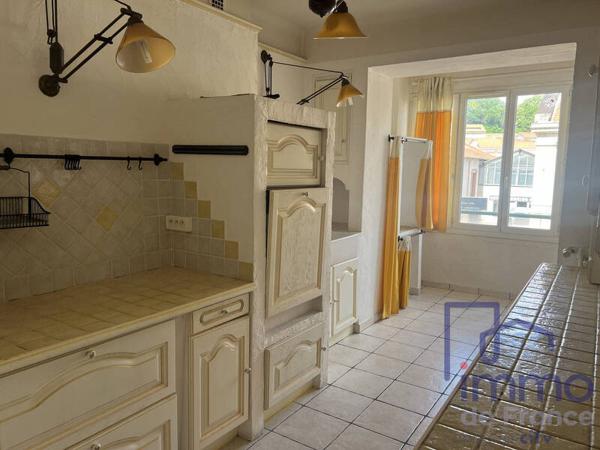 Appartement 5 pièces                                        - 42000 Saint-Étienne Réf : 2843-CIFVFOREZVELAY