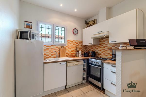 Maison
                                                                                                                                                                                                                                                                                                                        5 pièce(s)                                                                                                                                                                                                          4 chambre(s)                                                                                                                                                                                                          83  m²