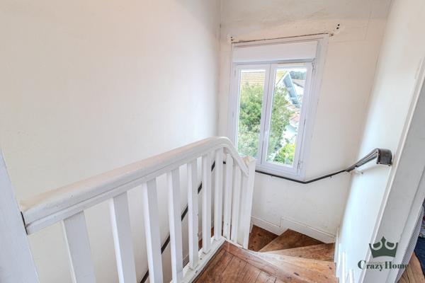 Maison
                                                                                                                                                                                                                                                                                                                        5 pièce(s)                                                                                                                                                                                                          4 chambre(s)                                                                                                                                                                                                          83  m²