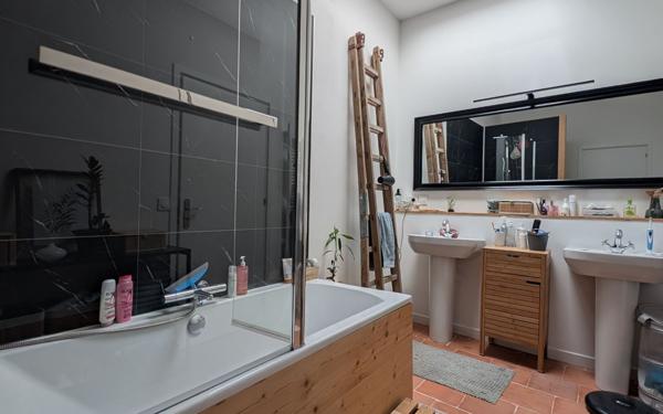 Maison à vendre    4 pièces •  Roujan