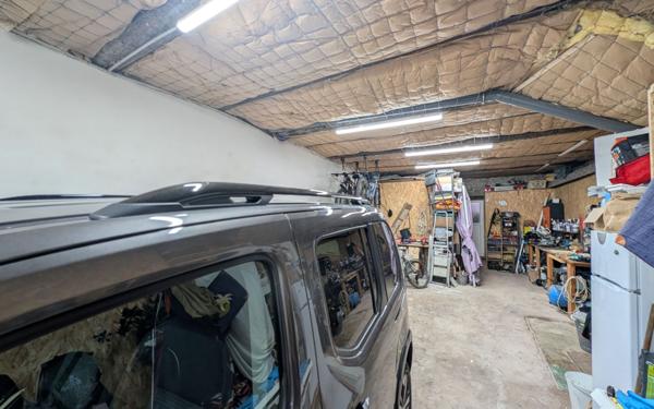 Maison à vendre    4 pièces •  Roujan