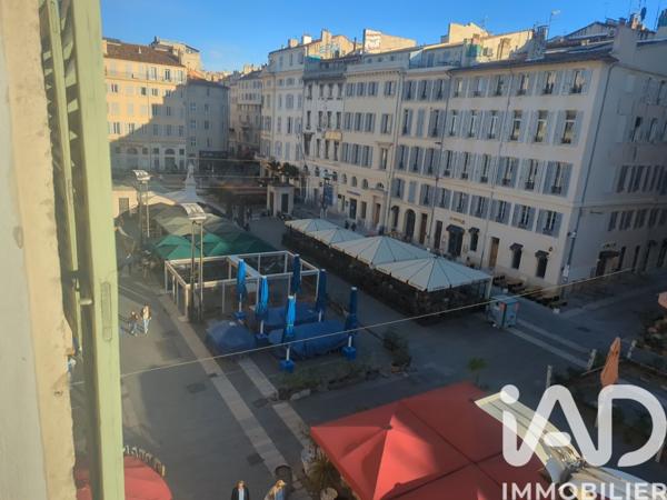 Location appartement 2 pièces 39 m² Marseille 1