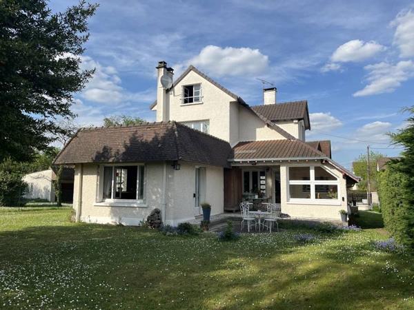 Maison à vendre |  Eaubonne |  6 pièces | 185 m²