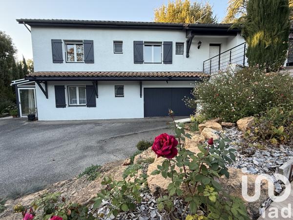 Maison à vendre 7 pièces 184 m² Écully