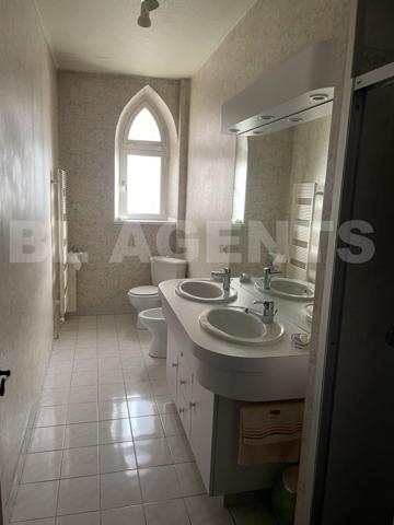 MAISON DE MAITRE AVEC JARDIN ET PISCINE