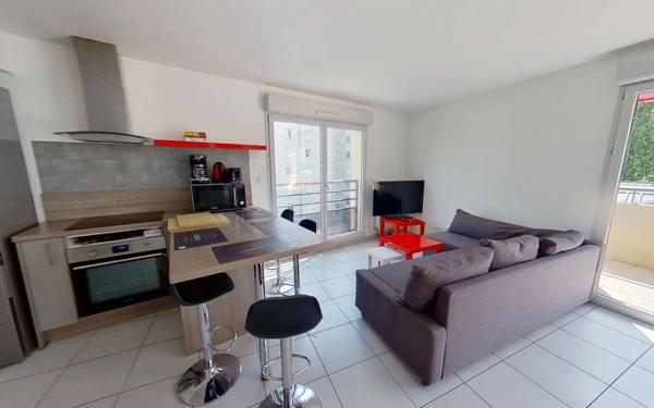 Appartement à louer    4 pièces • 77,08 m2 Lyon 7