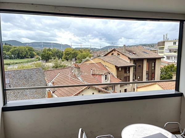 Millau (12100) BUREAUX DE 331 M² AMÉNAGEABLES À SOUHAIT IDÉALEMENT SITUÉ