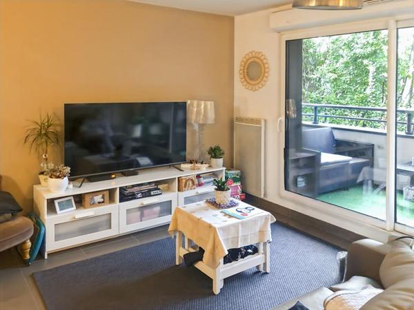 Appartement T3 avec terrasse dans résidence sécurisée/Talence