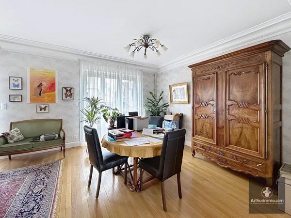 Vente Appartement 5 pièces 153 m2 à Roanne