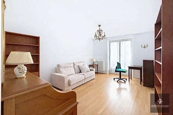 Vente Appartement 5 pièces 153 m2 à Roanne