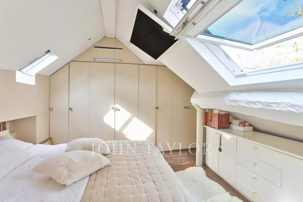 Appartement en dernier étage avec terrasse en plein cœur de Saint-Germain-des-Prés