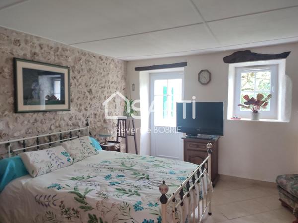 Charme et Authenticité à Saint-Savinien (17350) - Havre de Paix Proche de Tout