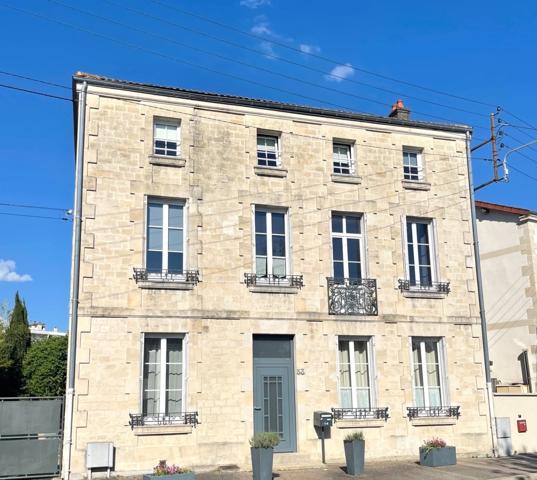 DEMEURE D'EXCEPTION EN COEUR DE VILLE