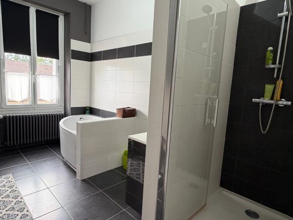 DEMEURE D'EXCEPTION EN COEUR DE VILLE