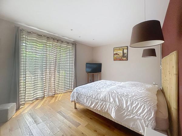 Villa contemporaine avec piscine à Beaucours Sanary Sur Mer 5 pièces de 195 m2