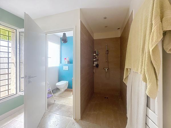 Villa contemporaine avec piscine à Beaucours Sanary Sur Mer 5 pièces de 195 m2