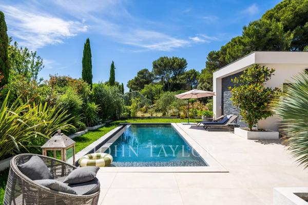 Villa contemporaine d'exception à Ventabren