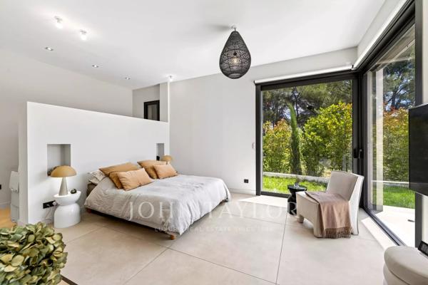 Villa contemporaine d'exception à Ventabren