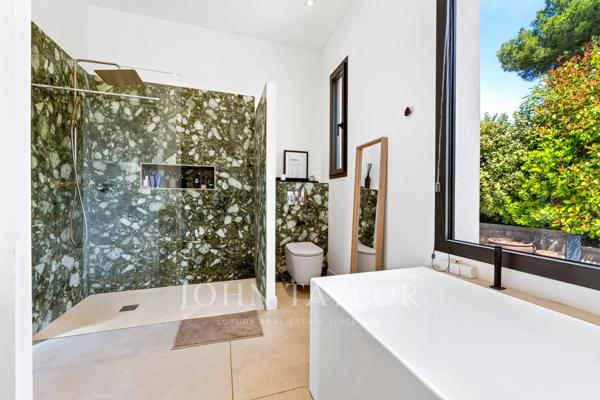 Villa contemporaine d'exception à Ventabren