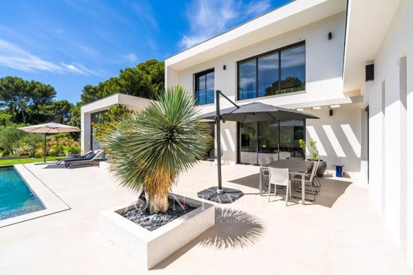 Villa contemporaine d'exception à Ventabren