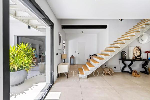 Villa contemporaine d'exception à Ventabren