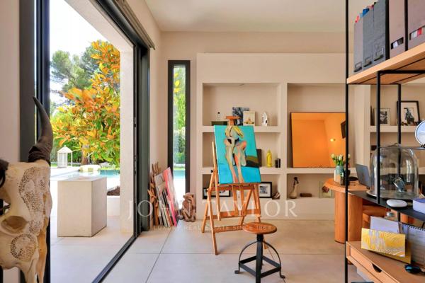 Villa contemporaine d'exception à Ventabren