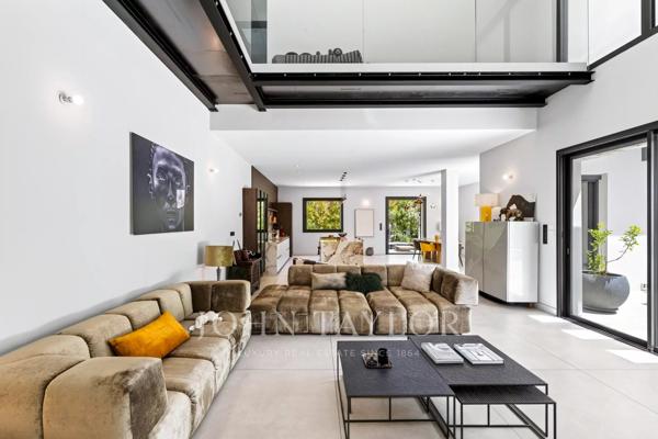 Villa contemporaine d'exception à Ventabren