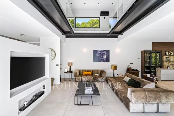 Villa contemporaine d'exception à Ventabren