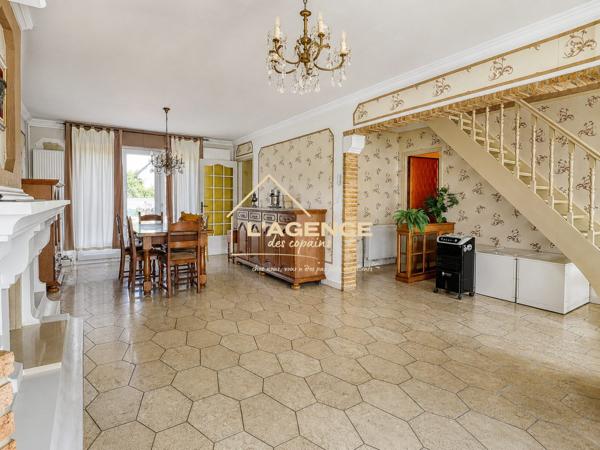 Maison individuelle 4 chambres avec sous-sol complet, terrasse et jardin – Wormhout