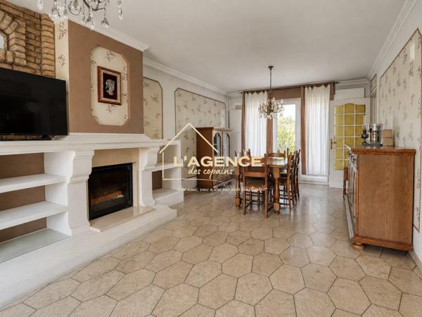 Maison individuelle 4 chambres avec sous-sol complet, terrasse et jardin – Wormhout