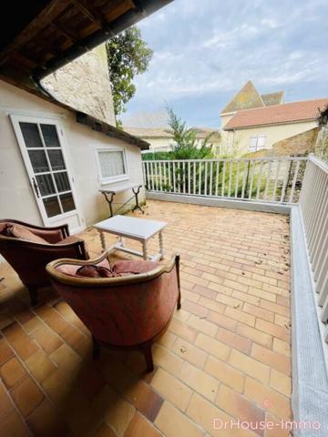 Immeuble à vendre 9 pièces de 380 m²