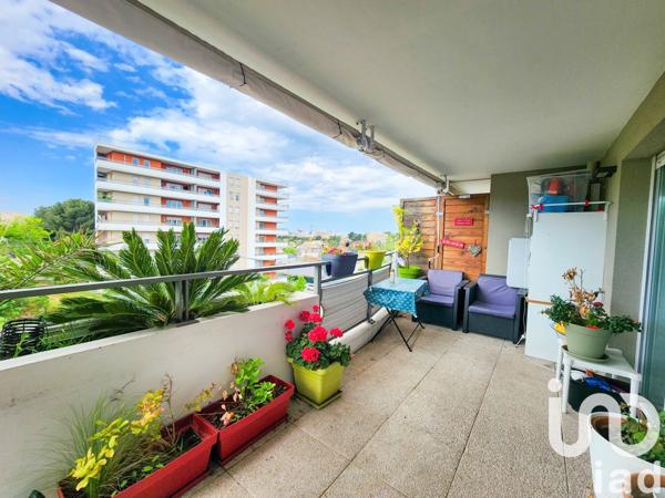 Appartement 3 pièces de 63 m² à Marseille (13012)