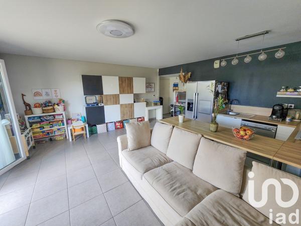 Appartement 3 pièces de 63 m² à Marseille (13012)