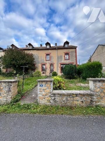 Nouveau mandat, maison située sur la commune de Flize composé comme suit:

- au rez-de-chauss...