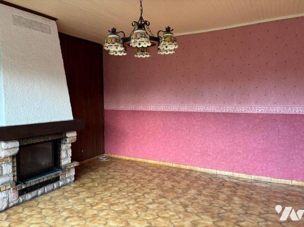 Nouveau mandat, maison située sur la commune de Flize composé comme suit:

- au rez-de-chauss...