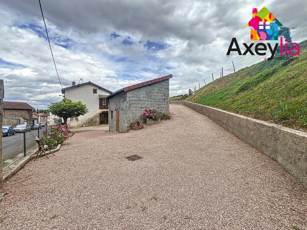 Melay (71340) A VENDRE - MELAY - MAISON FAMILIALE AVEC GITE INDEPENDANT ET 3 GARAGES