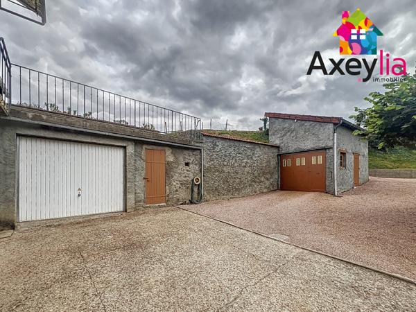 Melay (71340) A VENDRE - MELAY - MAISON FAMILIALE AVEC GITE INDEPENDANT ET 3 GARAGES