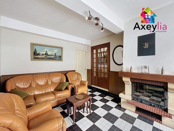 Melay (71340) A VENDRE - MELAY - MAISON FAMILIALE AVEC GITE INDEPENDANT ET 3 GARAGES